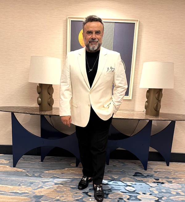 Son olarak önceki gün İstinyePark’ta objektiflere takılan Bülent Serttaş, yeniden kilo verdiğini müjdeledi.