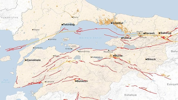 Şener Üşümezsoy, geçtiğimiz günlerde yaptığı açıklamada İstanbul’daki büyük deprem tehlikesinin geçtiğini söylemişti.