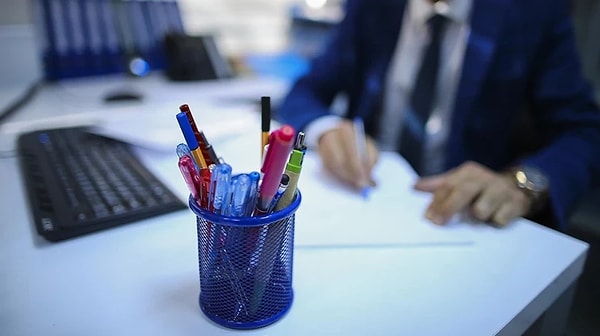 Aile ve Sosyal Hizmetler Bakanlığı, sosyal hizmet kapasitesini güçlendirme hedefi doğrultusunda beklenen personel alımı müjdesini resmen ilan etti.