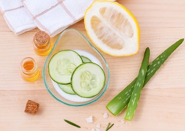 8. Doğal olan her şey (limon, sirke vb.) cilde iyi gelir.