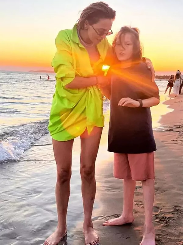 Bu ifadelerin üzerine Tolga Karel ateş püsküren ifadeler kullanmıştı.