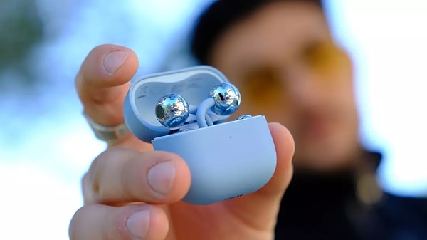 Yukarıdaki kriterler bir araya geldiğinde, klasik kulak içi veya tamamen izole eden modeller her kullanıcı için ideal olmaktan çıkabiliyor.