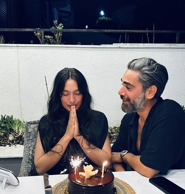 Ünlü oyuncu Neslihan Atagül, Elele dergisinin yeni sayısına verdiği röportajda hem özel hayatına hem de son dönemde benimsediği yaşam tarzına dair dikkat çekici açıklamalarda bulundu.