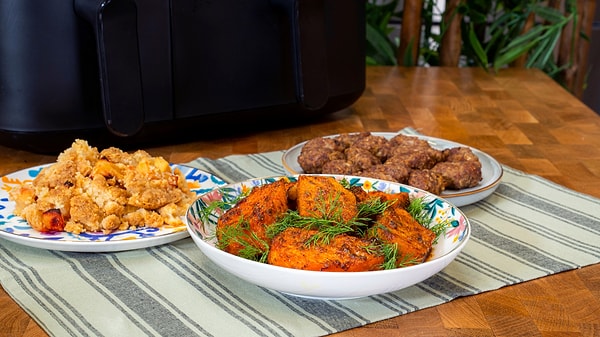 Baharatlı Balkabağı, Sarımsaklı Köfte ve Ayvalı Crumble Nasıl Yapılır?