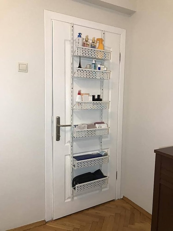 2. Dikey alanları kullandığınızda eviniz anında daha ferah görünür.