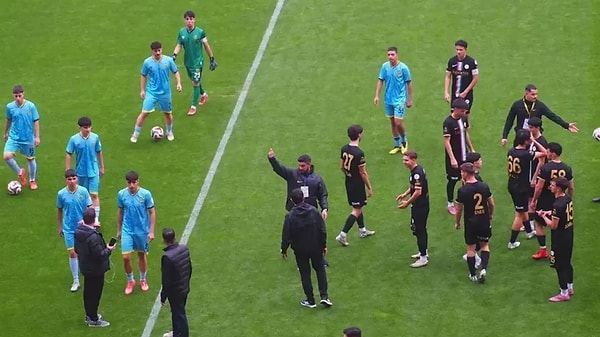 Maçlara çıkmadıkları için hükmen mağlup sayılmışlardı.