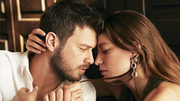 Serenay Sarıkaya ile Aile dizisinde başrol oynayan Kıvanç Tatlıtuğ'un setlere ne zaman geri döneceği merak ediliyordu.