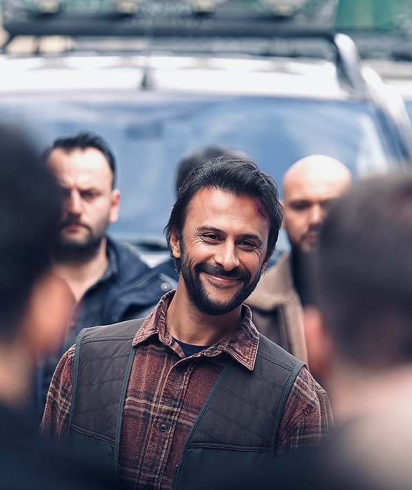 TRT 1'in reyting rekortmeni dizisi Taşacak Bu Deniz'de Onur Dilber'in canlandırdığı Gezep karakteri adeta fenomen yarattı.