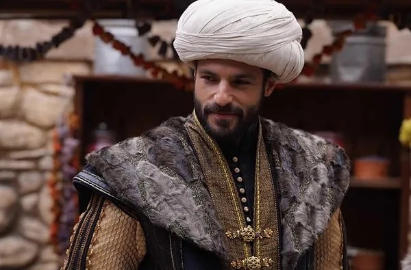 TRT 1'in salı akşamlarına damga vuran tarihi dizisi Mehmed Fetihler Sultanı tam gaz devam ediyor.