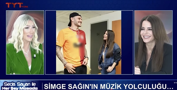 Simge’nin “Aşkın Olayım” şarkısının tribünler tarafından Icardi’ye armağan edilmesiyle başlayan aşk iddiaları yıllardır kendi kendine alev alıp sönüyordu.