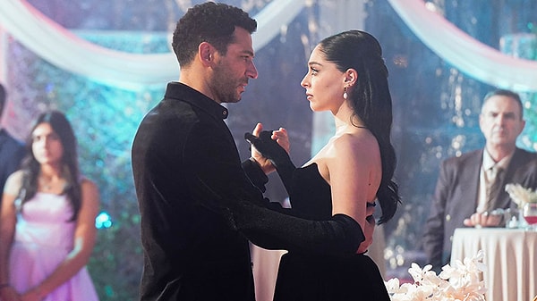 Güller ve Günahlar, cumartesi reyting sonuçlarının zirvesinde yer aldı.