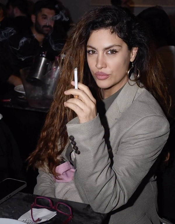 O kadar ki özellikle bazı açıklamaları sinir krizi geçirtti...