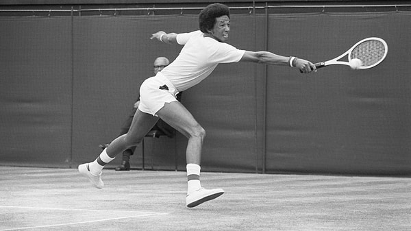 3. Baskı anlarında bile kontrolünü kaybetmeyen Arthur Ashe!