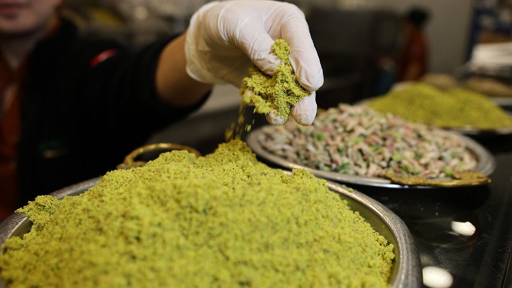 Beware of Scams When Buying Desserts!