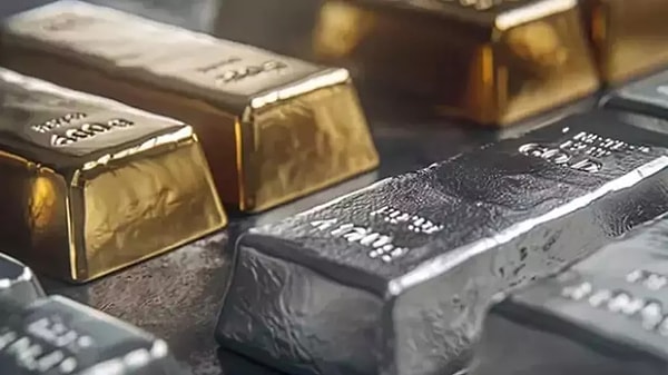 Küresel piyasalarda kıymetli metaller haftaya hareketli bir başlangıç yapıyor.