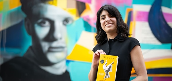 Jasmin Zaher, "Bozuk Para" isimli ilk romanıyla Dylan Thomas Ödülü'nü kazandı.