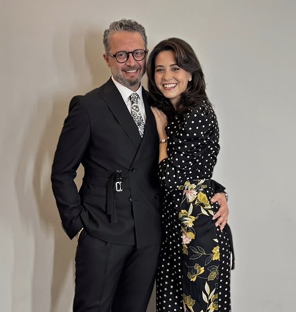 Bugüne dek kısa ama tutkulu aşklarını konuştuğumuz İbrahim Selim, aralık ayının başında yeni bir aşka yelken açtığını bizzat kendi duyurmuştu.