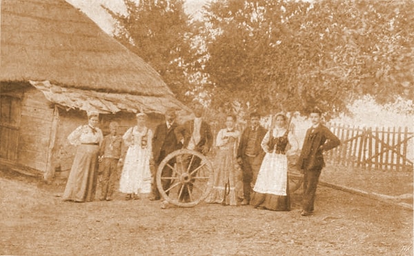 Sürgünün Coğrafyası: Paris’ten Osmanlı’ya, Katolik Bir Araziye