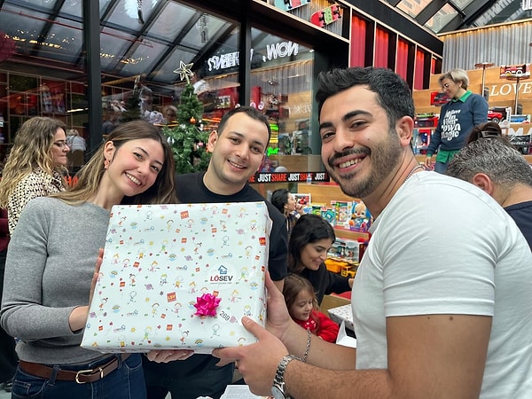 Hediyeler Özenle Paketlendi