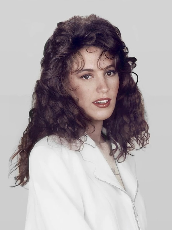 "Serenay sandım", "Hayatı film olursa Serenay oynasın" ve "Casting hazır" gibi yorumlar peş peşe geldi.