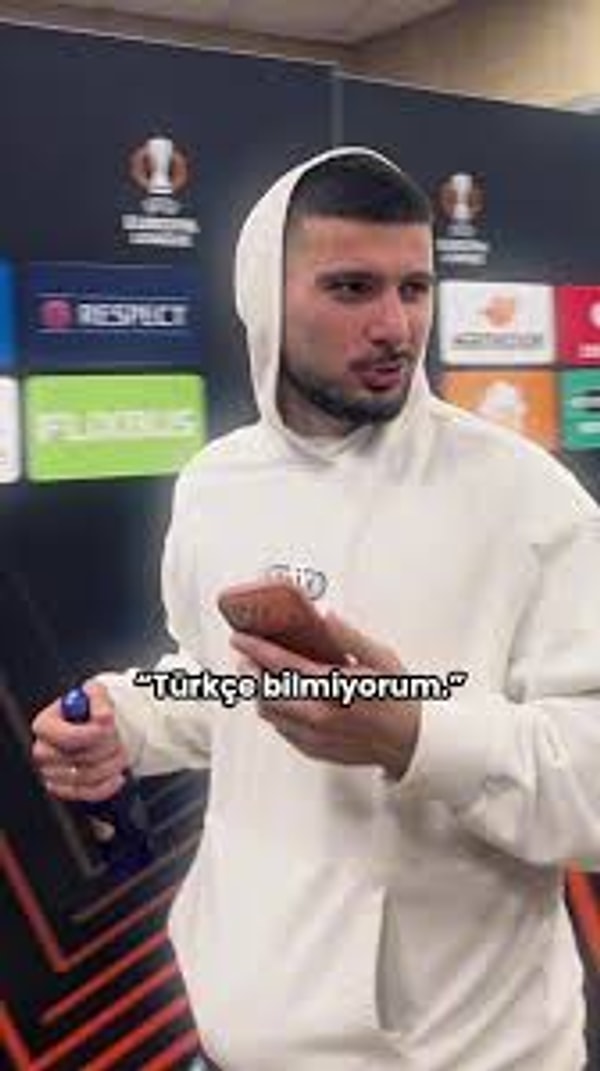 Sosyal medyada sık sık paylaşılan “Türkçe bilmiyorum” açıklaması