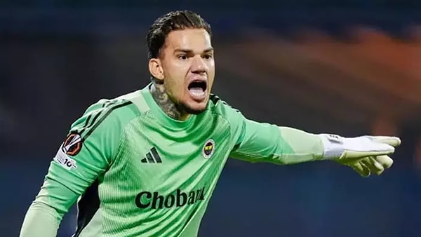 Beşiktaş'a 2-1 kaybedilen derbide Ederson forma giyemedi.