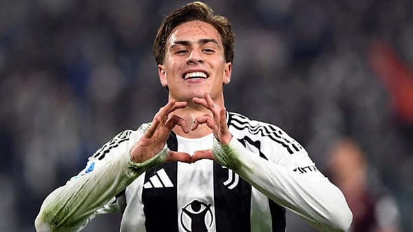 Gerçekçi bir proje sunumasını istiyor.