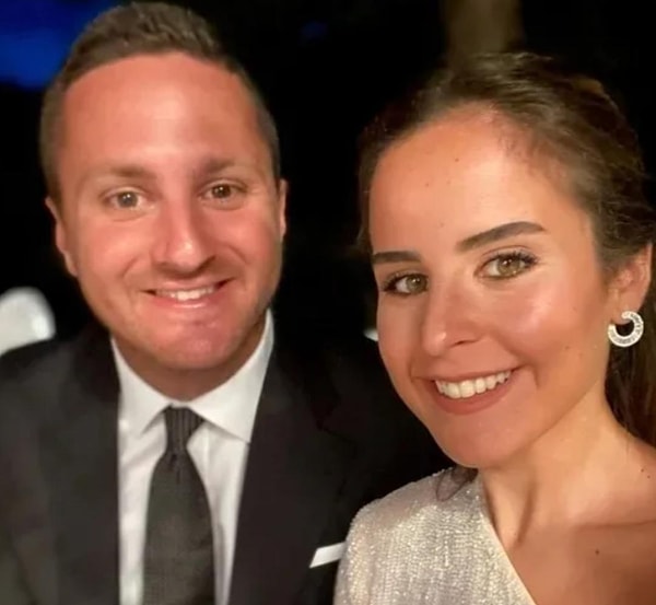 Mustafa Sarıgül'ün oğlu Ömer Sarıgül ve eşi Revna Sarıgül'ün boşanma davası gündemden düşmüyor.