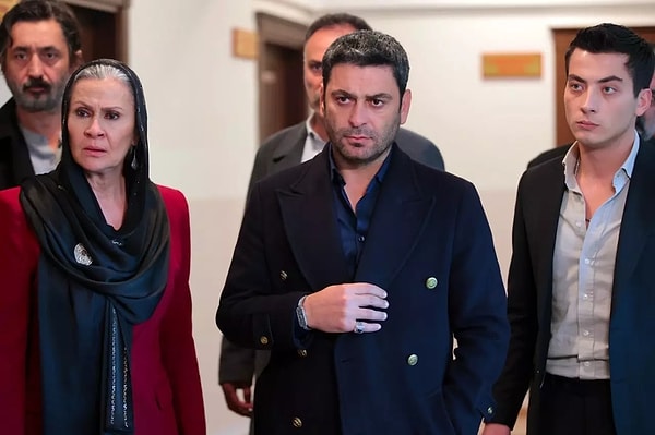 Uzak Şehir 2 hafta ara verirken Kızılcık Şerbeti ve Eşref Rüya 1 haftalık ara verecek.