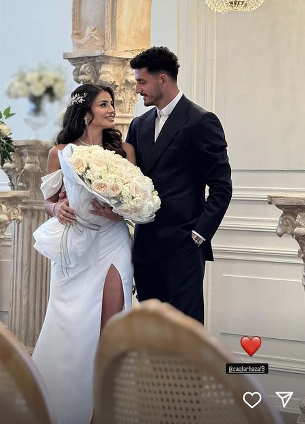 Gönül Dağı dizisindeki Asuman rolüyle geniş bir hayran kitlesine ulaşan Hazal Çağlar, milli futbolcu Samet Akaydın ile evlendi.