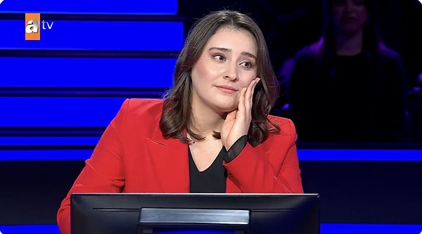 Kim Milyoner Olmak İster'de bir yarışmacının elendiği ilk soru yarışmacı ve Oktay Kaynarca olmak üzere herkeste şaşkınlık yarattı.