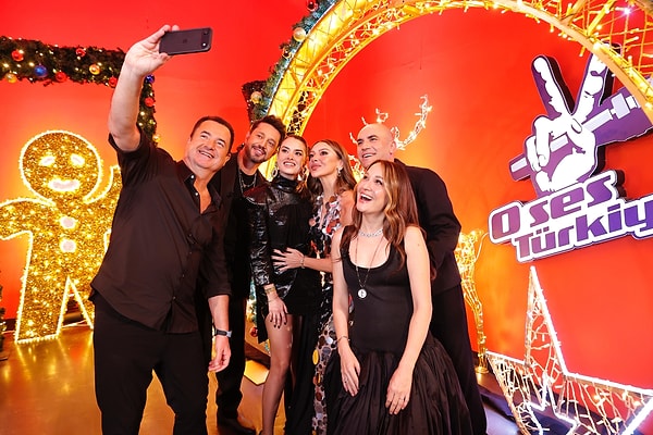 Yılbaşı gecesinin vazgeçilmez programı “O Ses Türkiye Yılbaşı Özel”de izleyicileri bu yılda birbirinden büyük sürprizler bekliyor. G