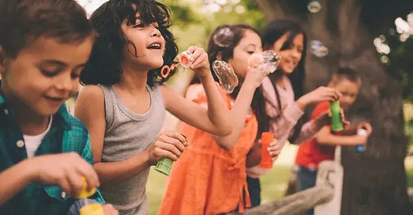 8. Son olarak çocukluğuna dair en net hissettiğin duygu hangisi?