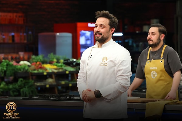 MasterChef Altın Kupa'da ilk altın ceketin sahibi Hasan oldu.