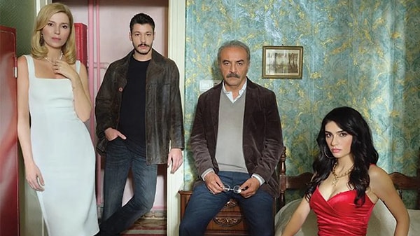 Kanal D'nin sevilen dizisi İnci Taneleri yaklaşık sekiz aydır yayınlanmıyor.