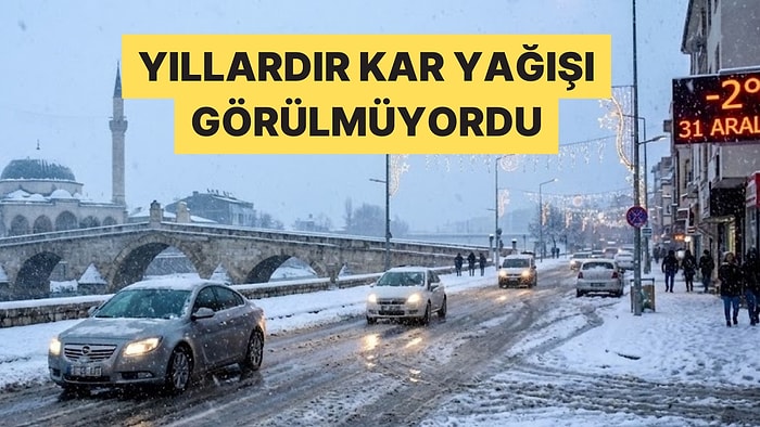 Hatay'ın Şehir Merkezine 53 Yıl Aradan Sonra Kar Yağdı