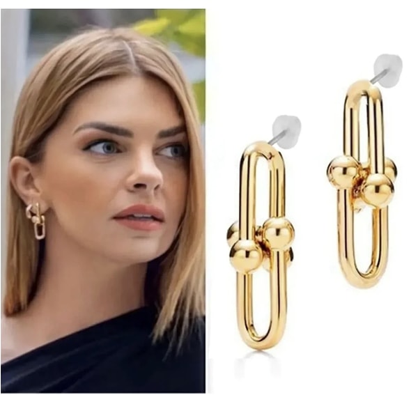 Altın takılar, en sade kombinleri bile tek dokunuşla daha şık ve özenli göstermenin en kolay yollarından biri.