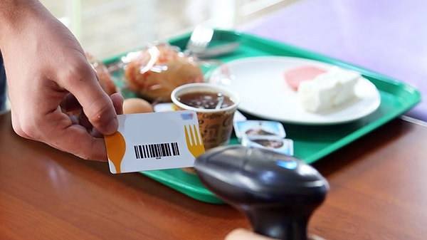 Çalışanların günlük yemek ücretlerine yüzde 25 oranında zam yapıldı.