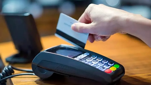 Ocak ayı ekstrelerinde kart aidatı sessizce yer alabiliyor.