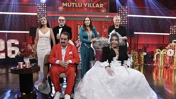 6. İbo Show'un yılbaşı özel hazırlanan programına yorum yağdı.