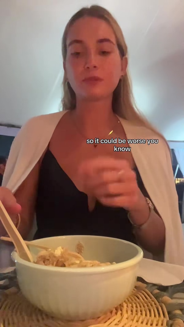 Caroline, çocukluğundan beri bazı gıdalara alerjisi olduğunu biliyordu.