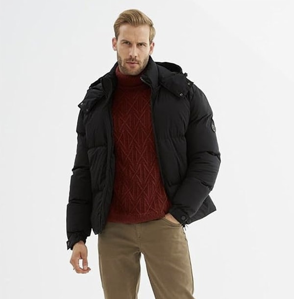 Erkek su geçirmez şişme mont, yağmurlu ve soğuk havalarda hem fonksiyonel hem şık bir dış giyim parçası arayanlar için ideal.