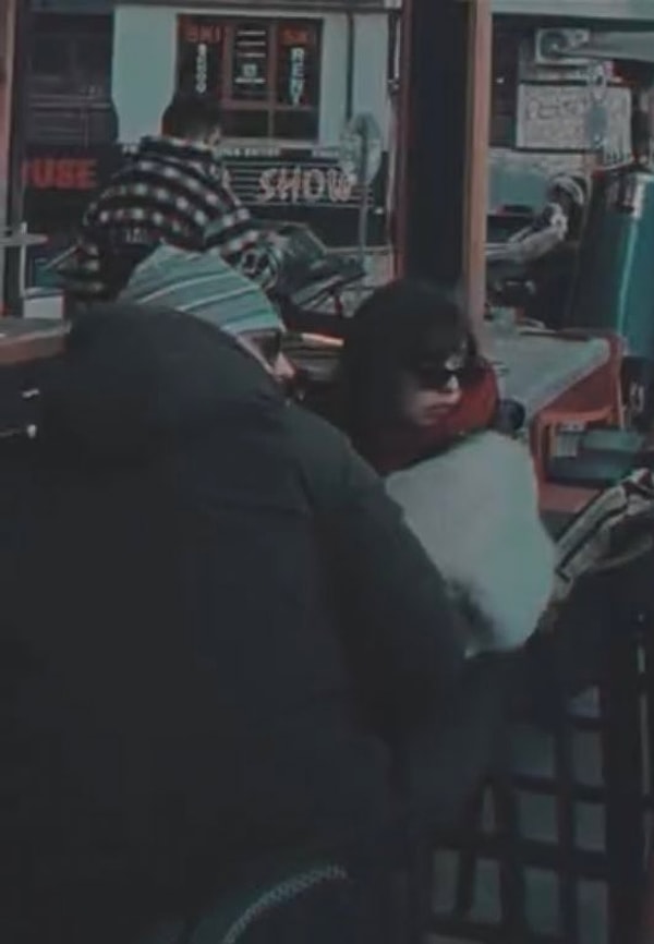 Çağatay Ulusoy ve Aslıhan Malbora’nın yeni yılı Bulgaristan’daki popüler bir kayak merkezinde birlikte karşıladığı ortaya çıktı.