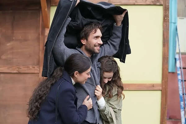 TRT 1'in Karadeniz dizisi Taşacak Bu Deniz'i dilimizden düşüremiyoruz.