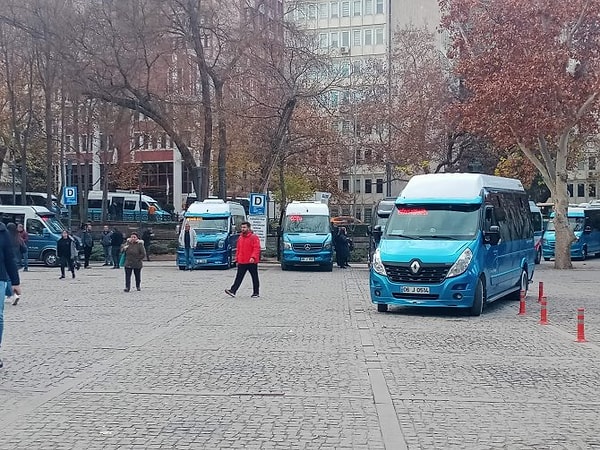 Öğrenci ücretlerine de zam geldi.
