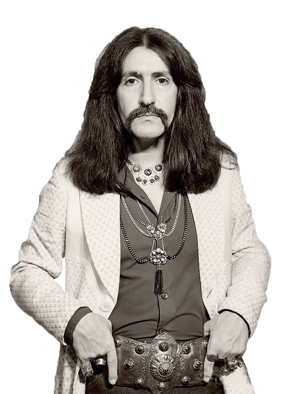 Bir sanatçıdan çok daha fazlası, yıllar geçse de hiç unutulmayacak bir efsane Barış Manço!