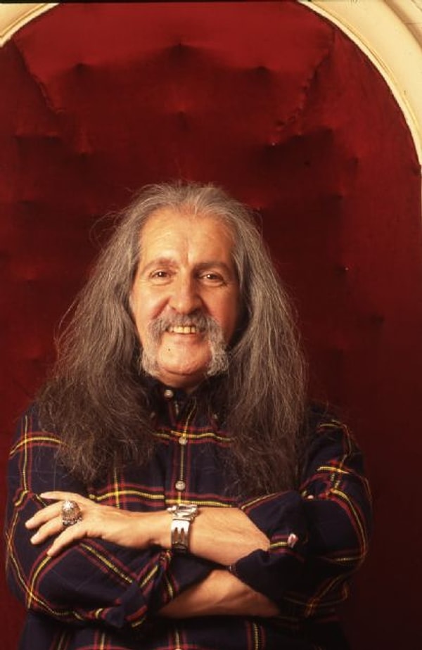 Fakat kendisi hakkında pek de bilinmeyen bir detay, geçtiğimiz gece yayınlanan Beyazıt Öztürk'ün yeni programında gündeme geldi.