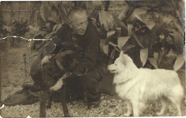 İş Bankası Kültür Yayınları’nın Darüşşafaka’ya bağışı sürüyor