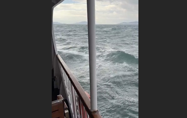 Adalar'da (Büyükada, Heybeliada, Burgazada, Kınalıada) yaşayıp her gün anakaraya işe gidip gelenler için vapur seferlerinin iptal olması durumunda ne oluyor?