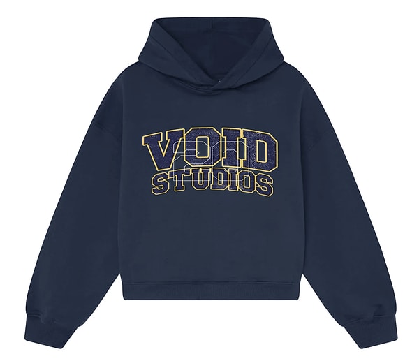 Günlük kombinlerin kurtarıcı parçası olacak bu hoodie şu an %50 indirimli!